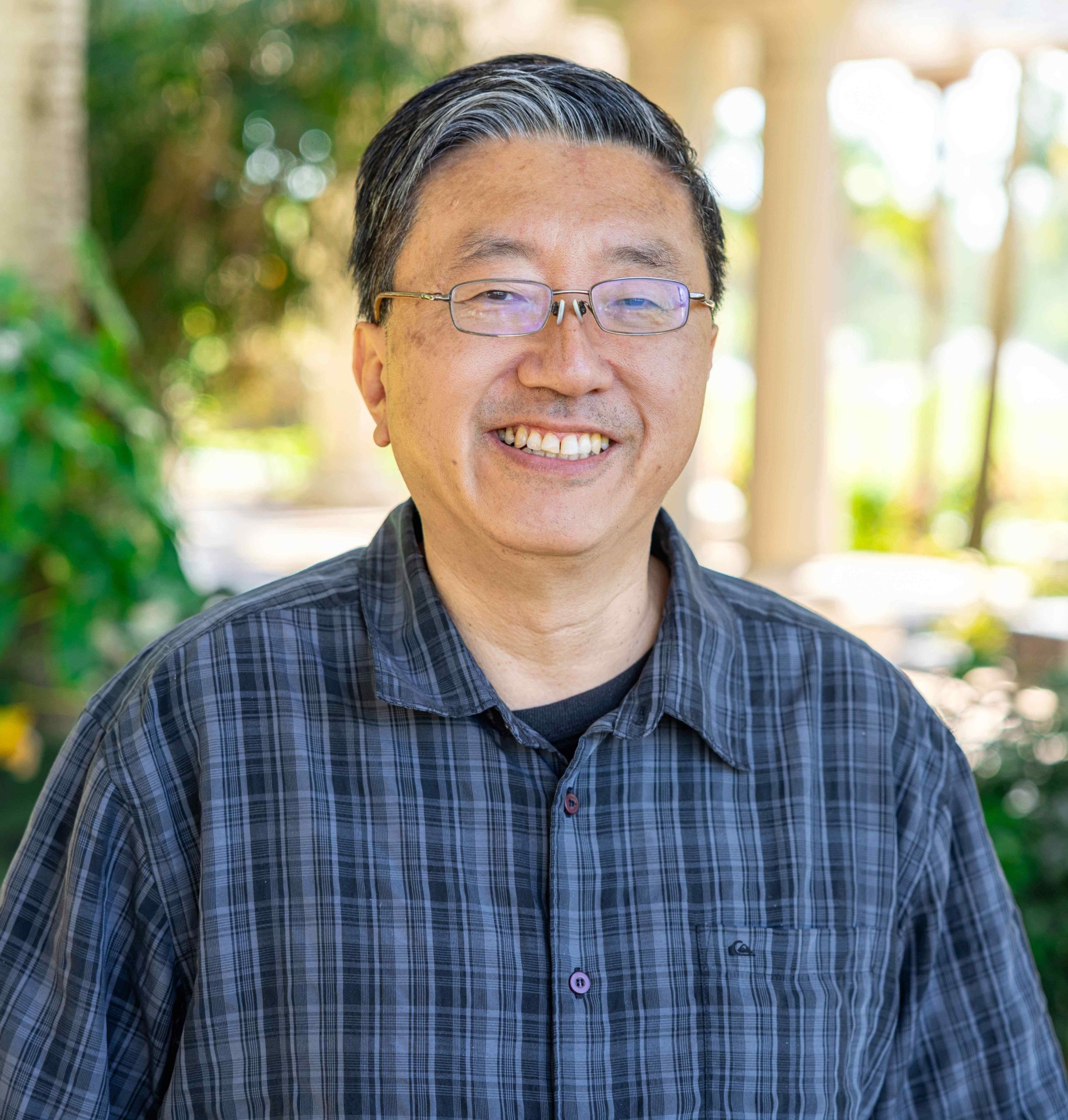 Dr. Yong Lee, MD