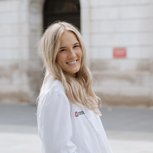 Kayla Cartwright